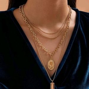 4 pieces layered necklace